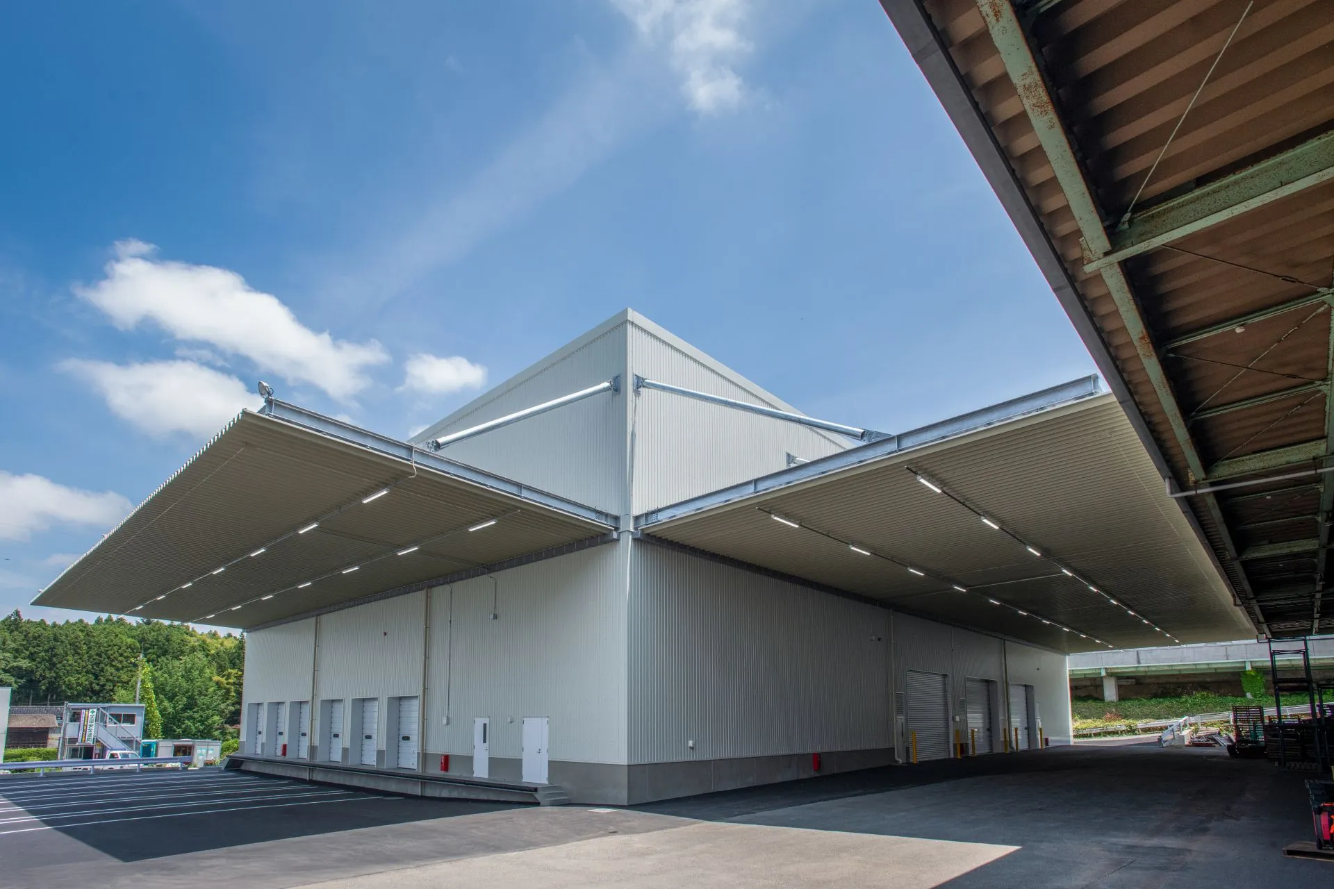 三八五流通株式会社仙台倉庫新築工事